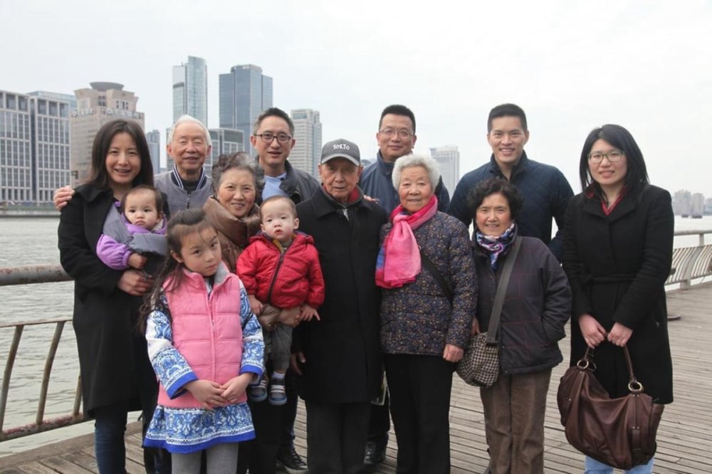 Đây Là Gia Đình Tôi - All In My Family
