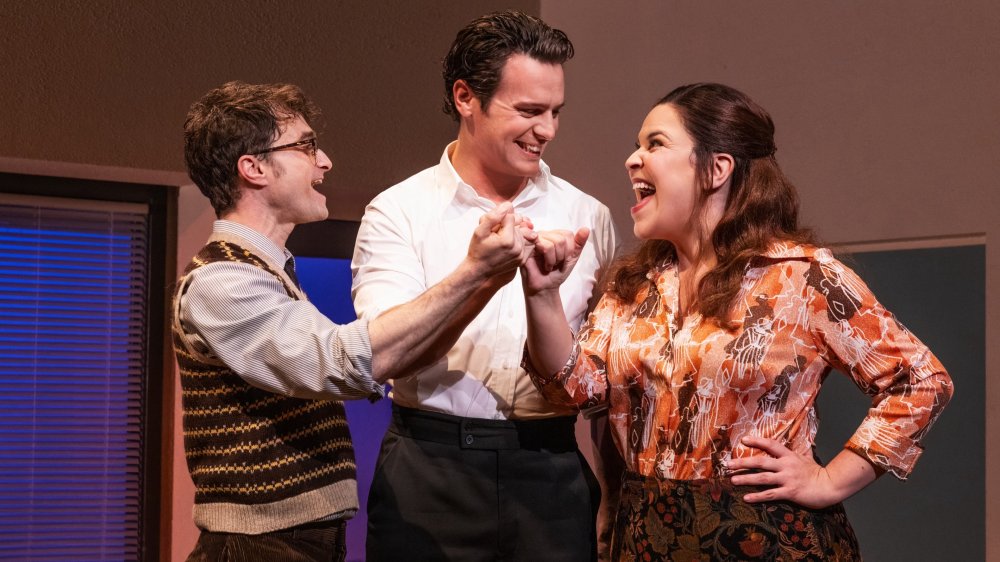 Đi Rồi Sẽ Đến - Merrily We Roll Along