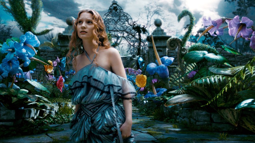 Alice Ở Xứ Sở Trong Gương - Alice In Wonderland: Through The Looking Glass