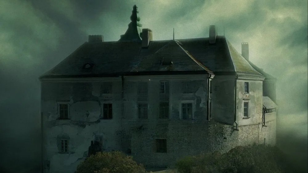 Những Câu Chuyện Từ Black Manor - Tales From Black Manor