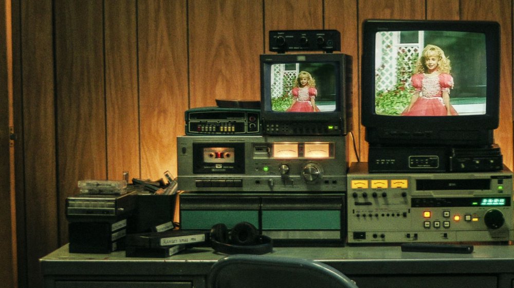 Vụ Án Bỏ Ngỏ: Ai Đã Giết Jonbenét Ramsey - Cold Case: Who Killed Jonbenét Ramsey