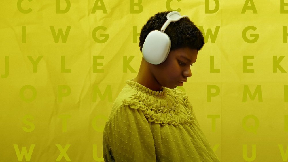 Tiếng Nói Của Makayla: Lá Thư Gửi Tới Thế Giới - Makayla's Voice: A Letter To The World