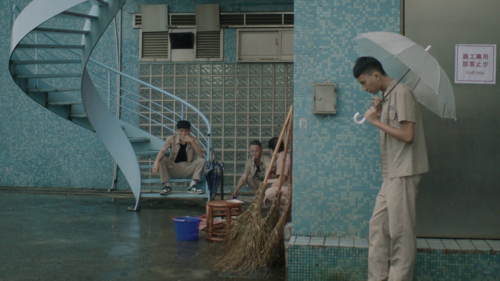 Đêm Hè Ẩm Ướt - Boy Drenched In Water