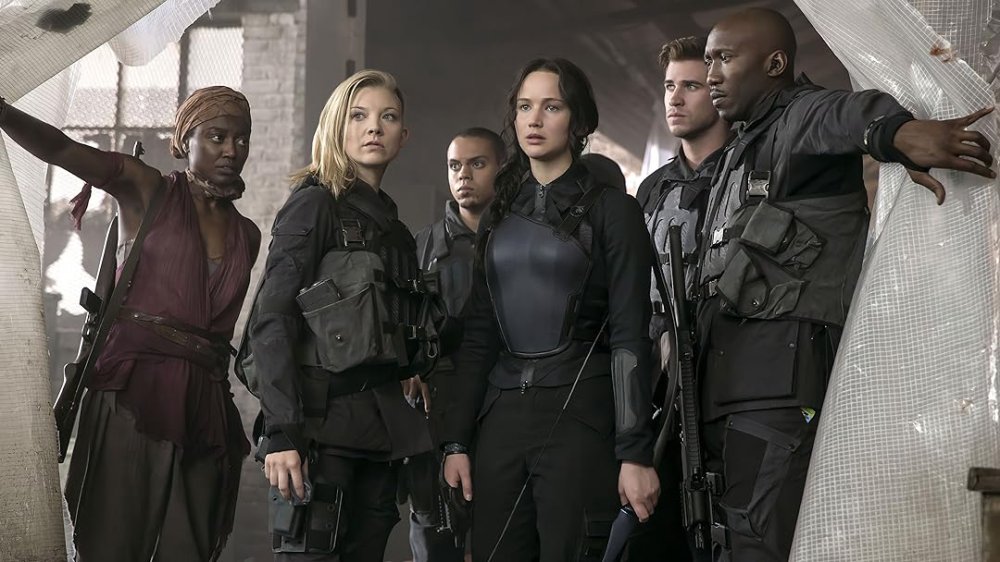 Đấu Trường Sinh Tử: Húng Nhại - Phần 1 - The Hunger Games: Mockingjay - Part 1