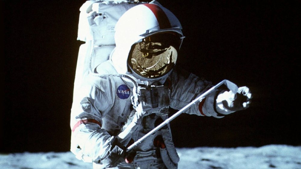Từ Trái Đất Đến Mặt Trăng - From The Earth To The Moon (Season 1)