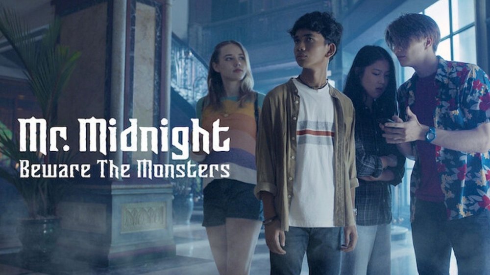 Kinh Hoàng Lúc Nửa Đêm: Coi Chừng Quái Vật - Mr. Midnight: Beware The Monsters