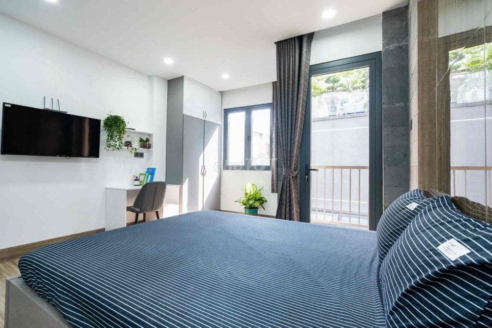 Căn Hộ Điên - Crazy Apartment