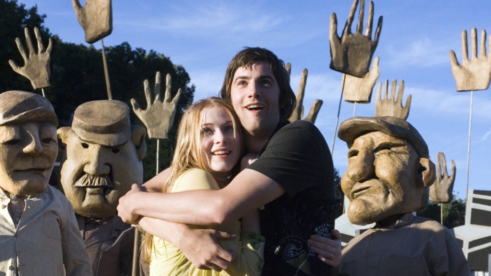 Vượt Dải Ngân Hà - Across The Universe