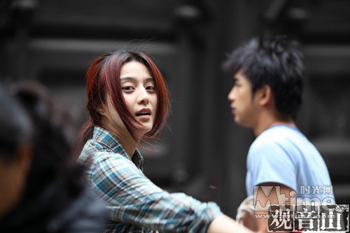 Cô Gái Về Đêm - Nocturnal Girl