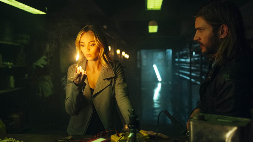 Nanh Vuốt (Phần 3) - Bitten (Season 3)