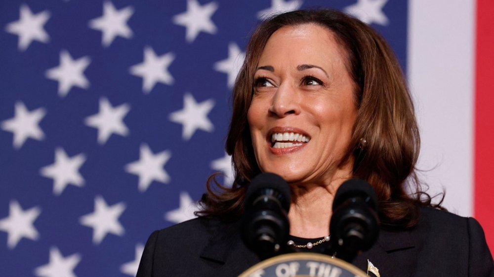 Ứng Viên Tổng Thống Kamala Harris - Kamala Harris: The Usa’S Next President?