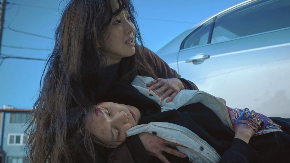 Không Bông Tuyết Nào Trong Sạch - The Woman In The White Car